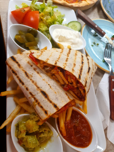 Photo of B Beirut Meza,Catering & Sweets - Hallonbergsplan 12, 174 52 Sundbyberg